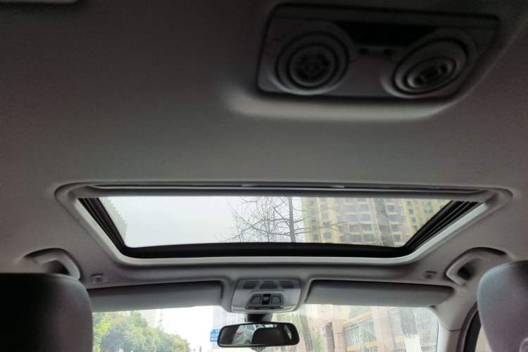 Used BMW 3 Series 2015 320Li Luxury Edition Fashion Model