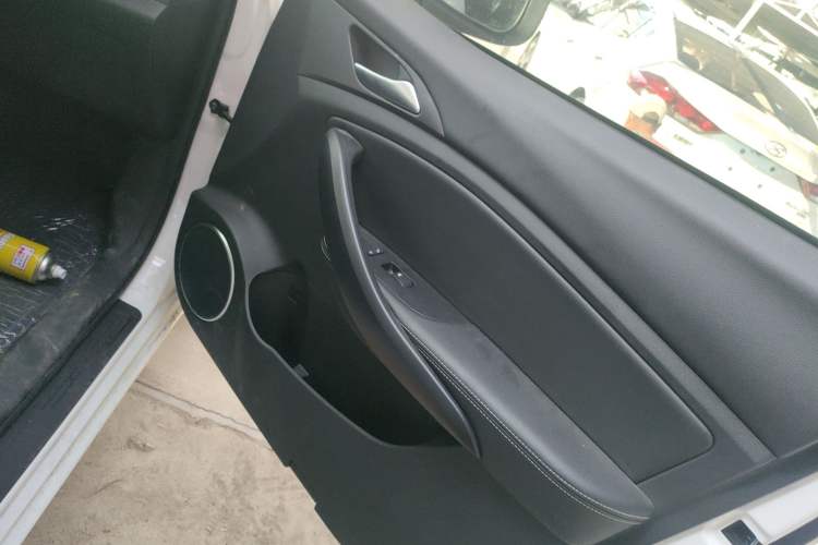 Used BYD Song 2021 Classic Edition 1.5T Automatic Elite Model
