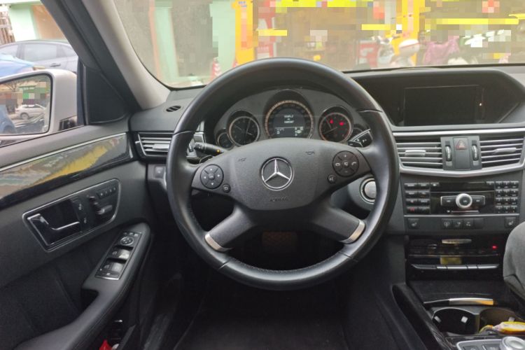 Used Mercedes-Benz E-Class 2010 E 300 L Fashion Model