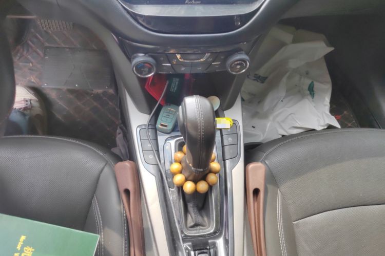 Used Chevrolet Malibu 2018 530T Automatic Fashion Edition Gear Lever