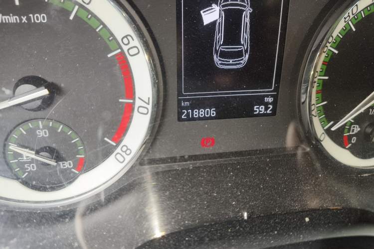 Used Skoda Karoq 2018 TSI280 Luxury Edition China V Standard Odometer Close Up