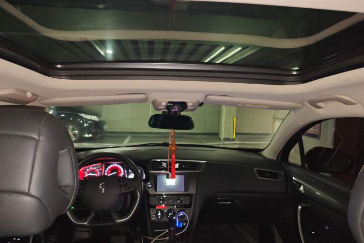 Used DS 6 2017 1.6T Luxury Edition THP160 Headliner