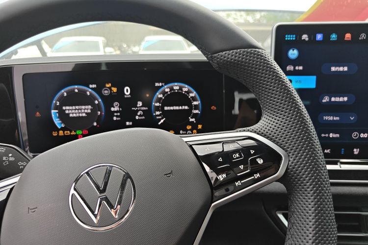 Used Volkswagen Tiguan L 2024 PRO 380TSI Four-Wheel Drive R-Line Prestige Edition Instrument Cluster