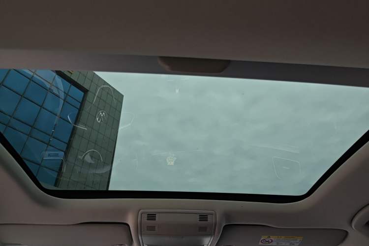 Used Volkswagen Golf 2020 Zhiai Edition 200TSI DSG Comfortable & Ambitious Version Headliner