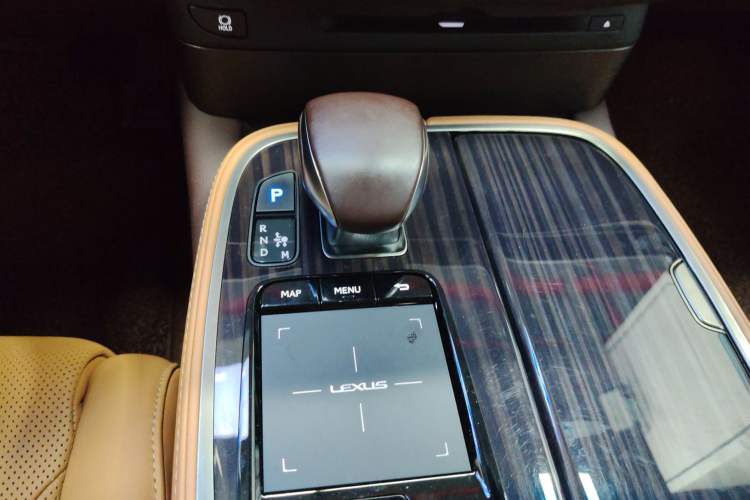 Used Lexus LS 2018 500h Premier Edition China V Standard
