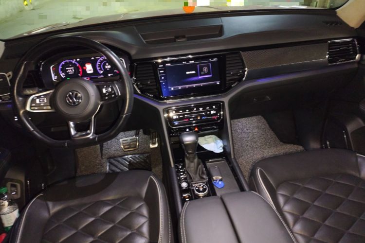 Used Volkswagen Teramont X 2019 530 V6 Four-Wheel Drive Prestige Flagship Edition Center Console