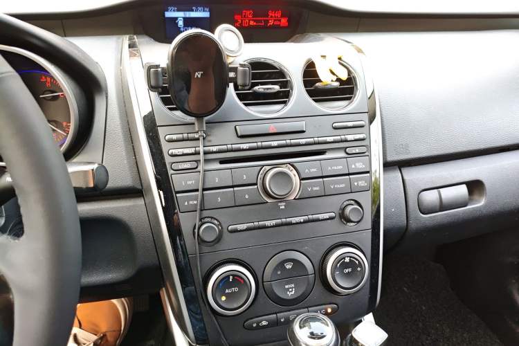 Used Mazda CX-7 2014 2.5L 2WD Premium Edition
