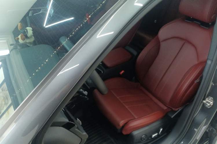 Used Audi A4L 2024 40 TFSI Luxury Dynamic Edition Left Front Seat