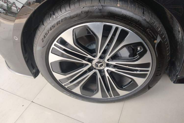 Used Mercedes-Benz E-Class 2025 Facelift E 300 L Luxury Edition Left Front Wheel Hub