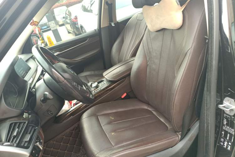 Used BMW X5 2018 xDrive28i
