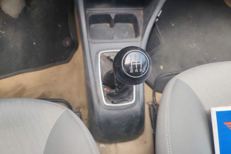 Used Suzuki Lingyang 2012 1.3L Comfort Version Gear Lever