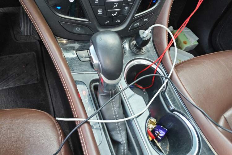 Used Buick Envision 2018 28T Four-Wheel Drive Elite Version Gear Lever