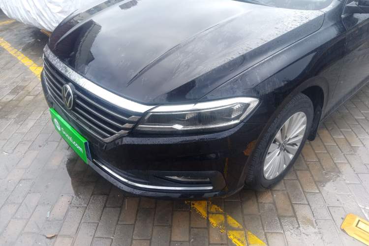 Used Volkswagen Lavida 2021 1.5L Automatic Comfort Edition
