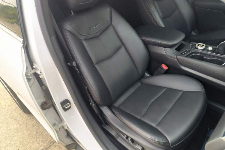 Used Cadillac XT5 2020 28T Luxury Version
