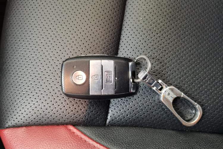 Used Kia KX Cross 2017 1.4L AT GLS Vehicle Key