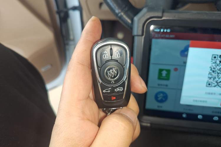 Used Buick GL8 2018 ES 28T Flagship Model China VI Standard