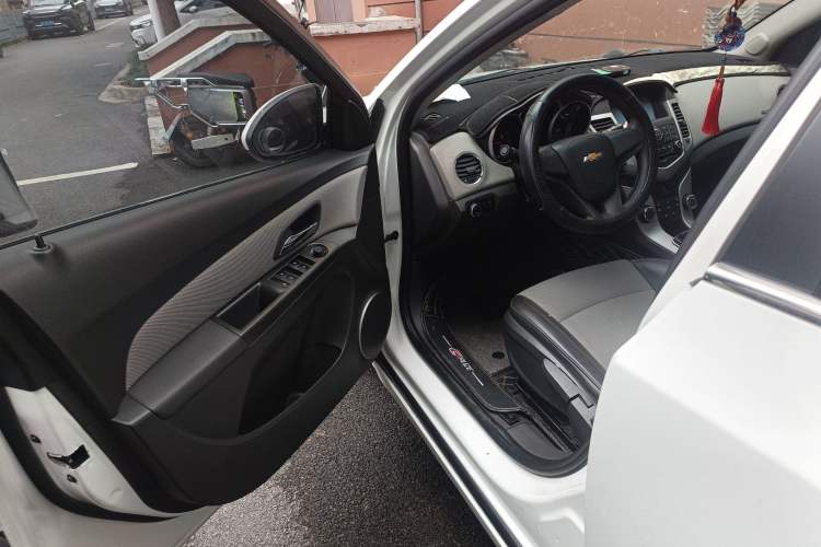 Used Chevrolet Cruze 2013 1.6L SE MT