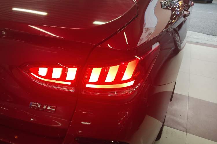 Used BAIC Beijing EU5 2018 R500 Smart Wind Edition
