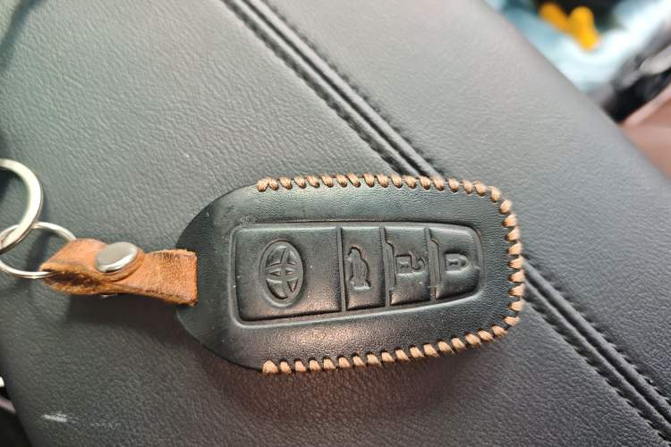 Used Toyota Avalon 2022 2.0L Luxury Edition Vehicle Key