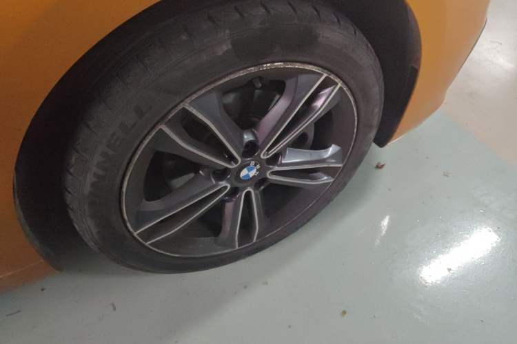 Used BMW 1 Series 2017 118i Sport Edition Right Front Wheel Hub
