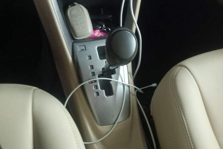 Used Toyota YARiS L Zhi Xuan 2014 1.5 GS Automatic Sharp Edition
