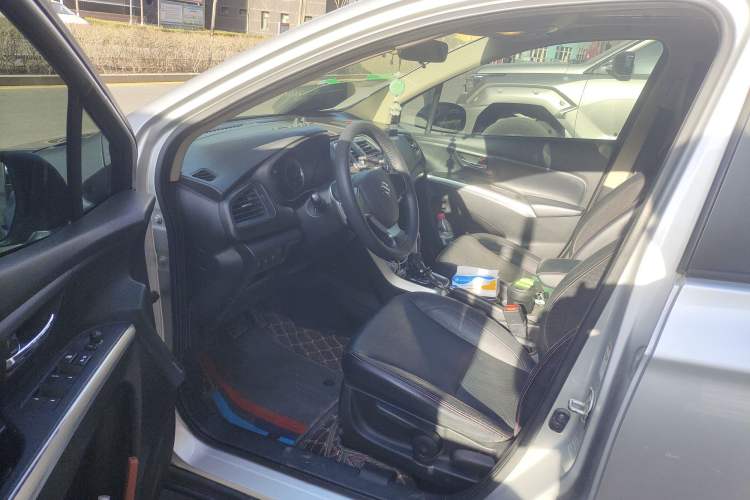 Used Suzuki S-Cross 2014 1.6L CVT Two-Wheel Drive Elite Version