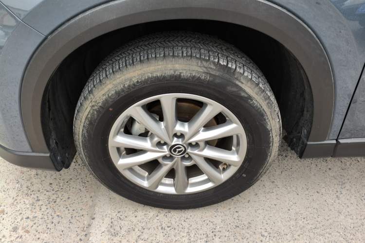 Used Mazda CX-5 2024 2.0L Automatic Two-Wheel Drive Zhiya Pro Left Front Wheel Hub