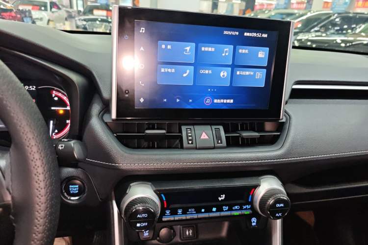 Used Toyota RAV4 2021 2.0L CVT Two-Wheel Drive Fashion Edition
