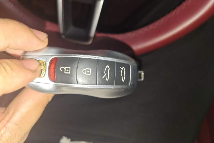 Used Porsche 718 2020 Cayman 2.0T
