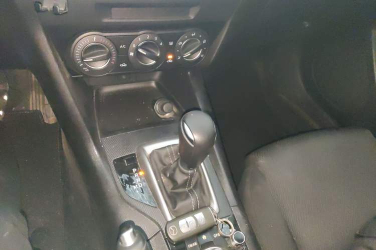 Used Mazda 3 Axela 2019 Cloud-Controlled Version Sedan 1.5L Automatic Comfort Trim China V Standard Gear Lever