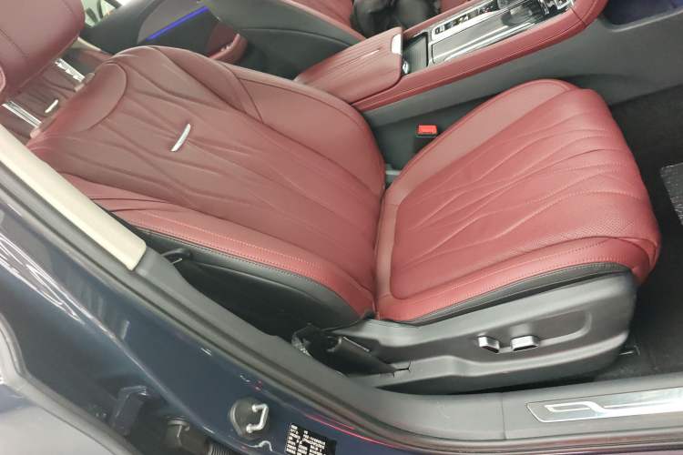 Used Hongqi H5 2024 2.0T Automatic Smart Connect Flagship Edition