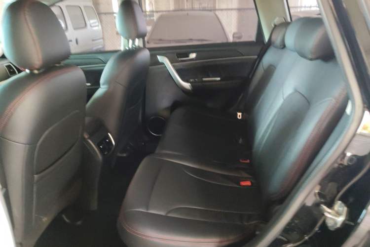 Used Haval M6 2019 1.5T Manual Two-Wheel Drive Urban Version China VI Standard Left Rear Seat