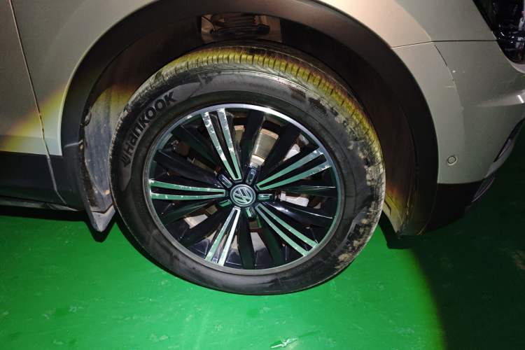 Used Volkswagen Tiguan L 2017 330TSI Automatic Two-Wheel Drive Flagship Edition