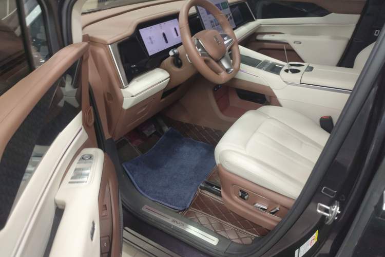 Used BYD Xia 2025 DM-i 1.5T 180km Excellence Model
