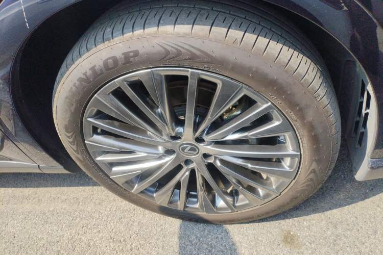 Used Lexus RX 2023 350h Four-Wheel Drive Enjoyment Version Right Front Wheel Hub