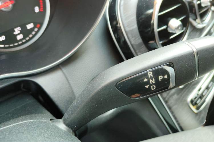 Used Mercedes-Benz C-Class 2015 C 180 L Sport Edition
