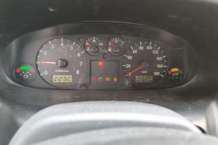 Used JAC Group Refine 2011 2.0L Shuttle Gasoline Standard Edition HFC4GA3 Instrument Cluster