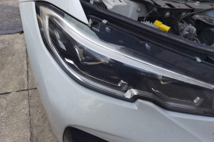 Used BMW 3 Series 2022 Restyled 320Li M Sport Package Right Front Headlight