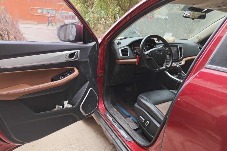 Used Geely Auto Vision X6 2018 1.4T CVT 4G Connected Flagship Edition