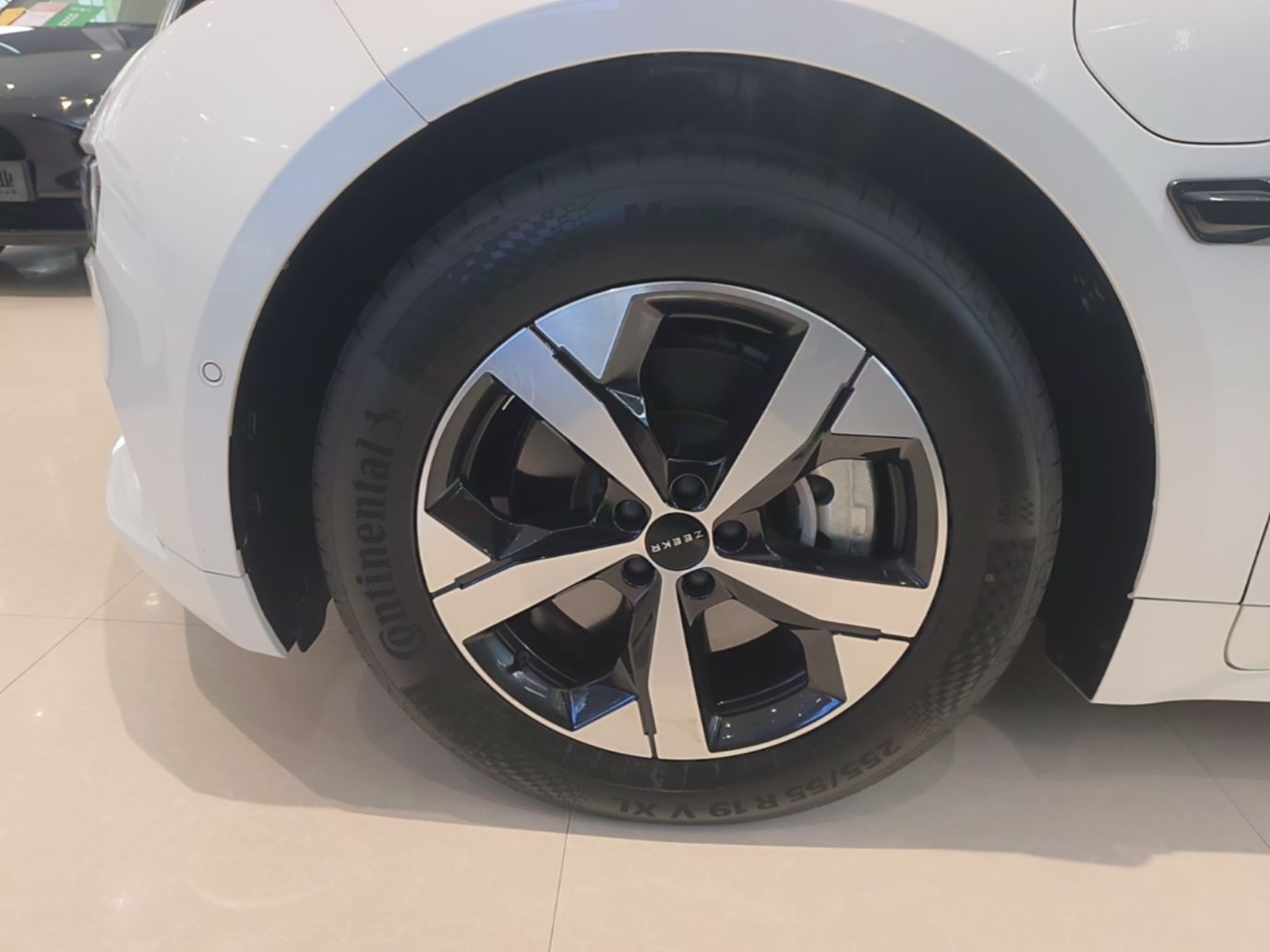 Zeekr 001 2023 WE Edition 86 kWh — снимка 10