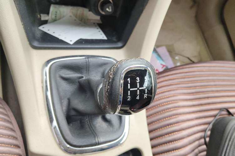 Used Chery Arrizo 7 2013 1.6L Manual Zhi Ling Edition Gear Lever