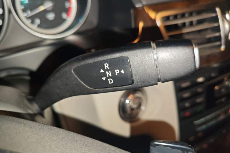 Used Mercedes-Benz E-Class 2015 E 200 L
