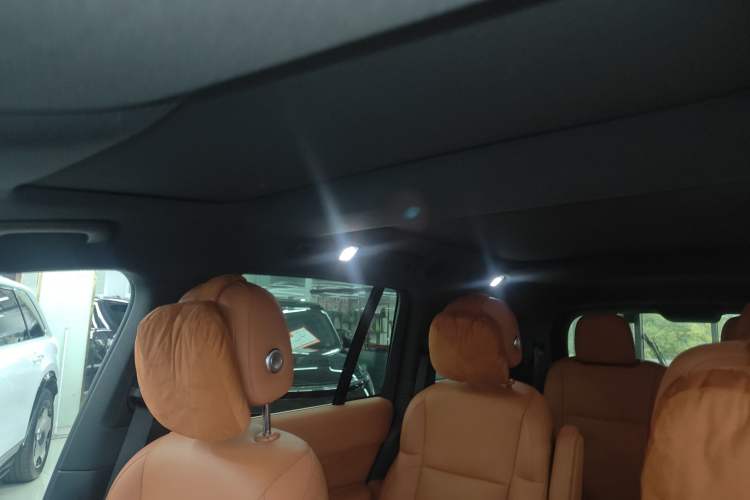 Used Li Auto L8 2023 Pro Model Headliner