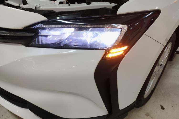 Used Buick Velite 6 2023 Revised Version 430 km Range – Commuter Edition Left Front Headlight