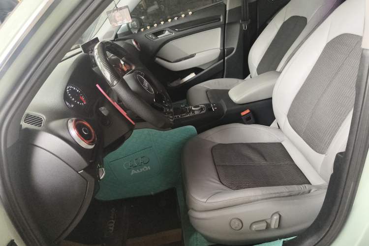 Used Audi A3 2018 30th Anniversary Edition Sportback 35 TFSI Fashion Model
