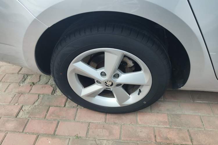 Used Skoda Octavia 2015 1.6L Automatic Yijun Edition
