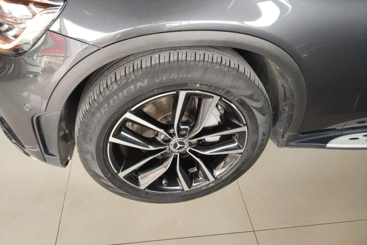 Used Mercedes-Benz GLC 2020 Facelift GLC 300 L 4MATIC Dynamic Edition