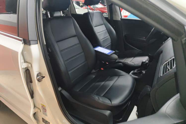 Used Volkswagen Polo 2014 1.6L Automatic Comfort Edition