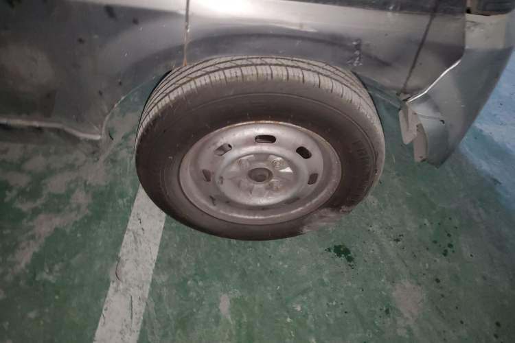 Used BAIC Weiwang 306 2011 1.3L base model 7 seats
