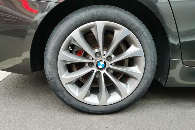 Used BMW 5 Series 2017 525Li Leading Model
